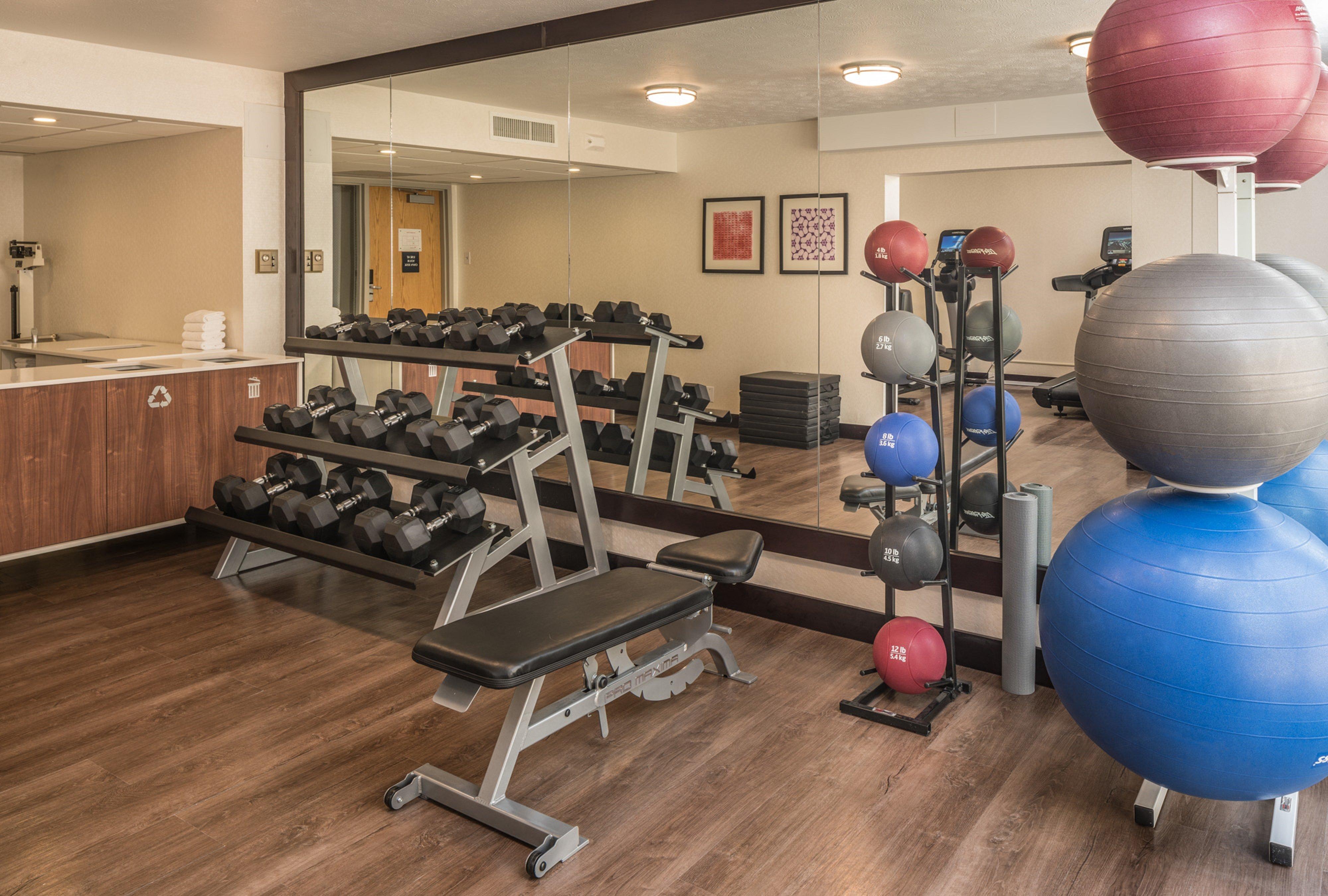 Holiday Inn Express & Suites Springfield By Ihg Екстериор снимка